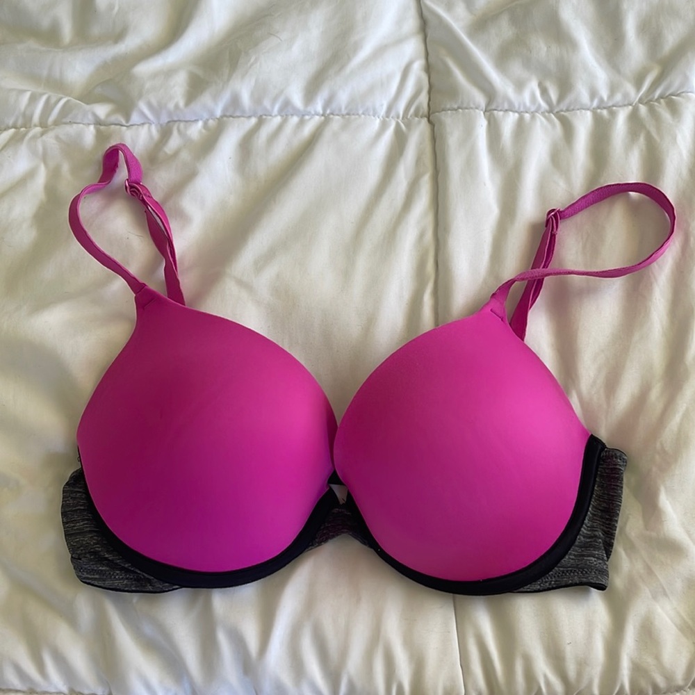 Push Up  Victoria Secret Bra Size 32C